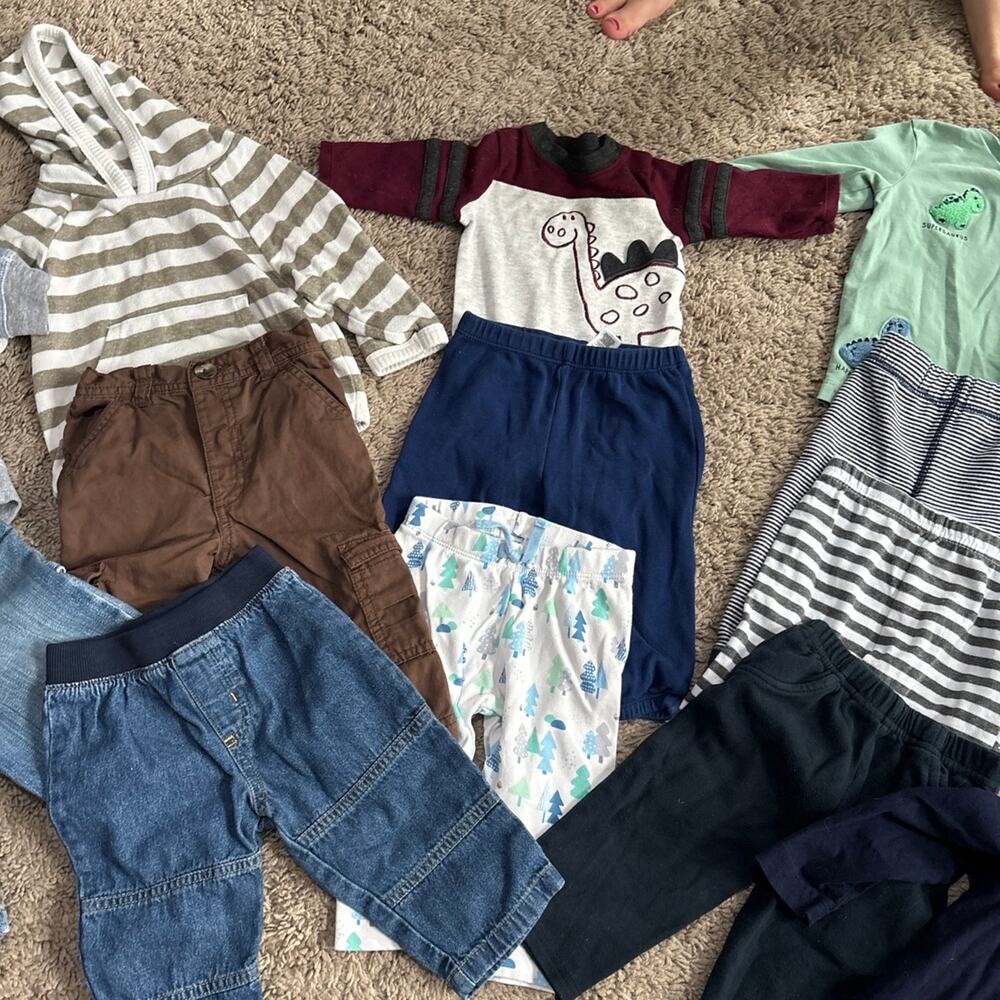 Boys 6-12 month winter lot - Picture 6 of 6